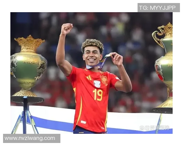 足球明星们热议C罗的传奇生涯与未来发展方向分析 足球明星们热议C罗的传奇生涯与未来发展方向分析